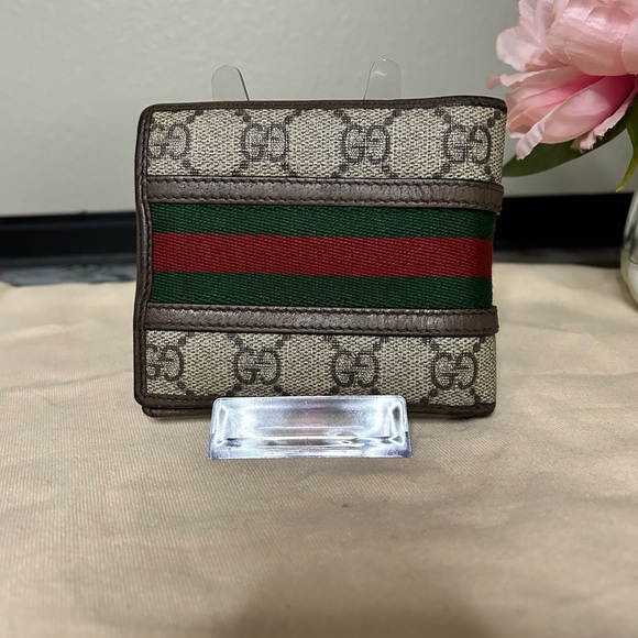 Gucci Web GG Supreme Bifold Wallet with Coin Pocket - Picture 2 of 8